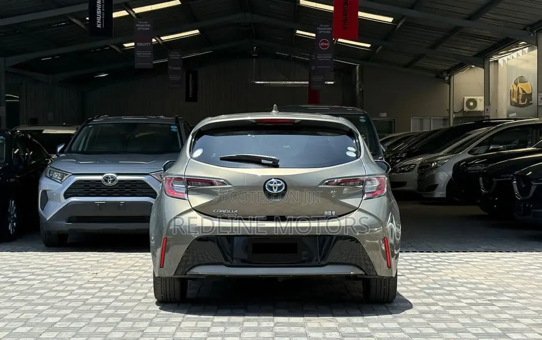 Toyota Corolla Hatchback 2019 Ivory