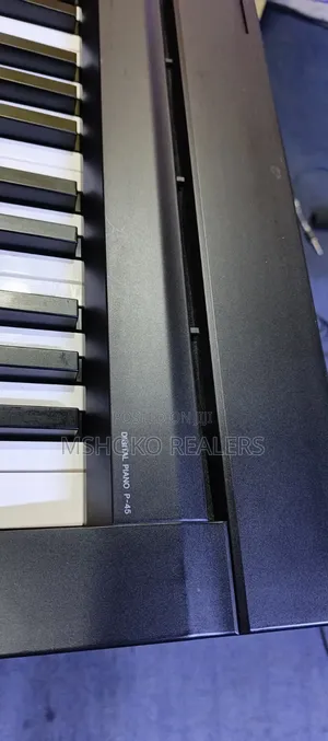 Yamaha Digital Piano 88 Keys, P 45
