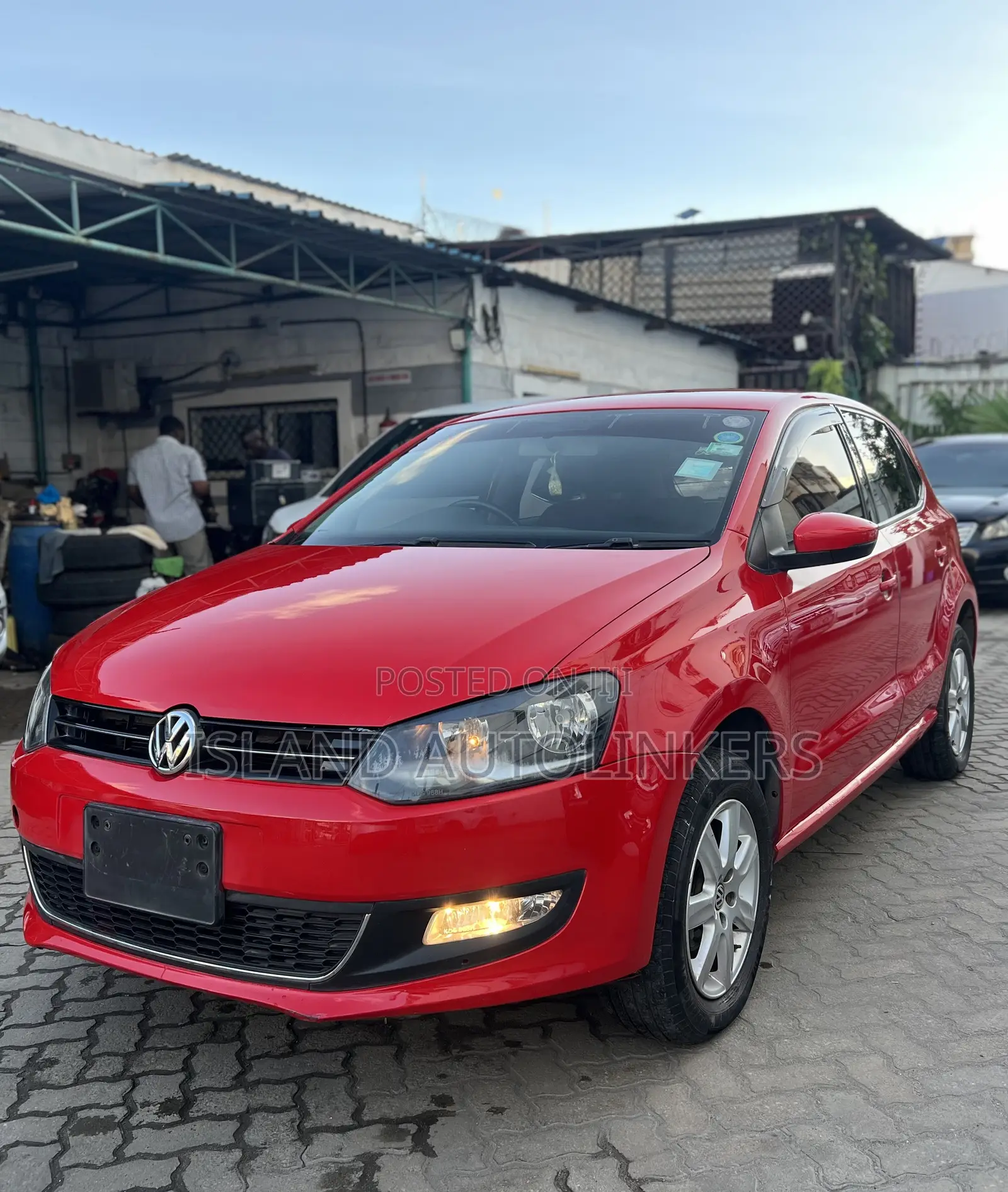 Volkswagen Polo 2014 Red