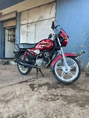 TVS HLX Plus ES 2025 Red