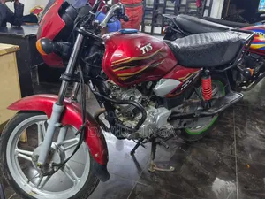 TVS HLX Plus ES 2025 Red