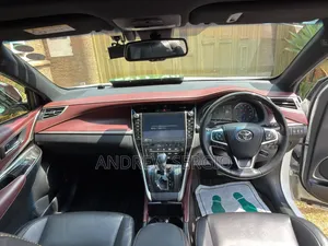 Toyota Harrier 2019 White