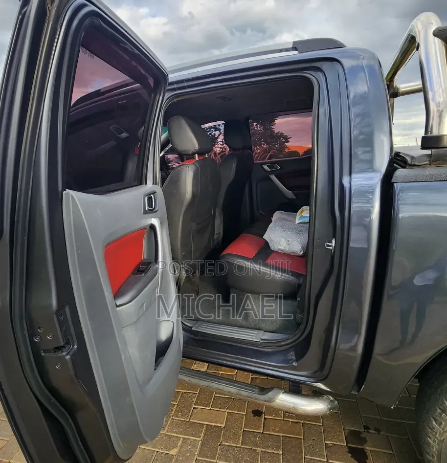 Ford Ranger Wildtrak 2012 Gray