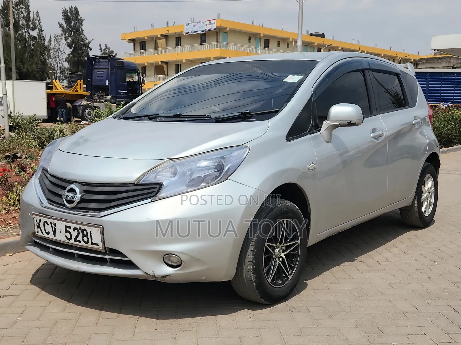 Nissan Note 2013 Silver