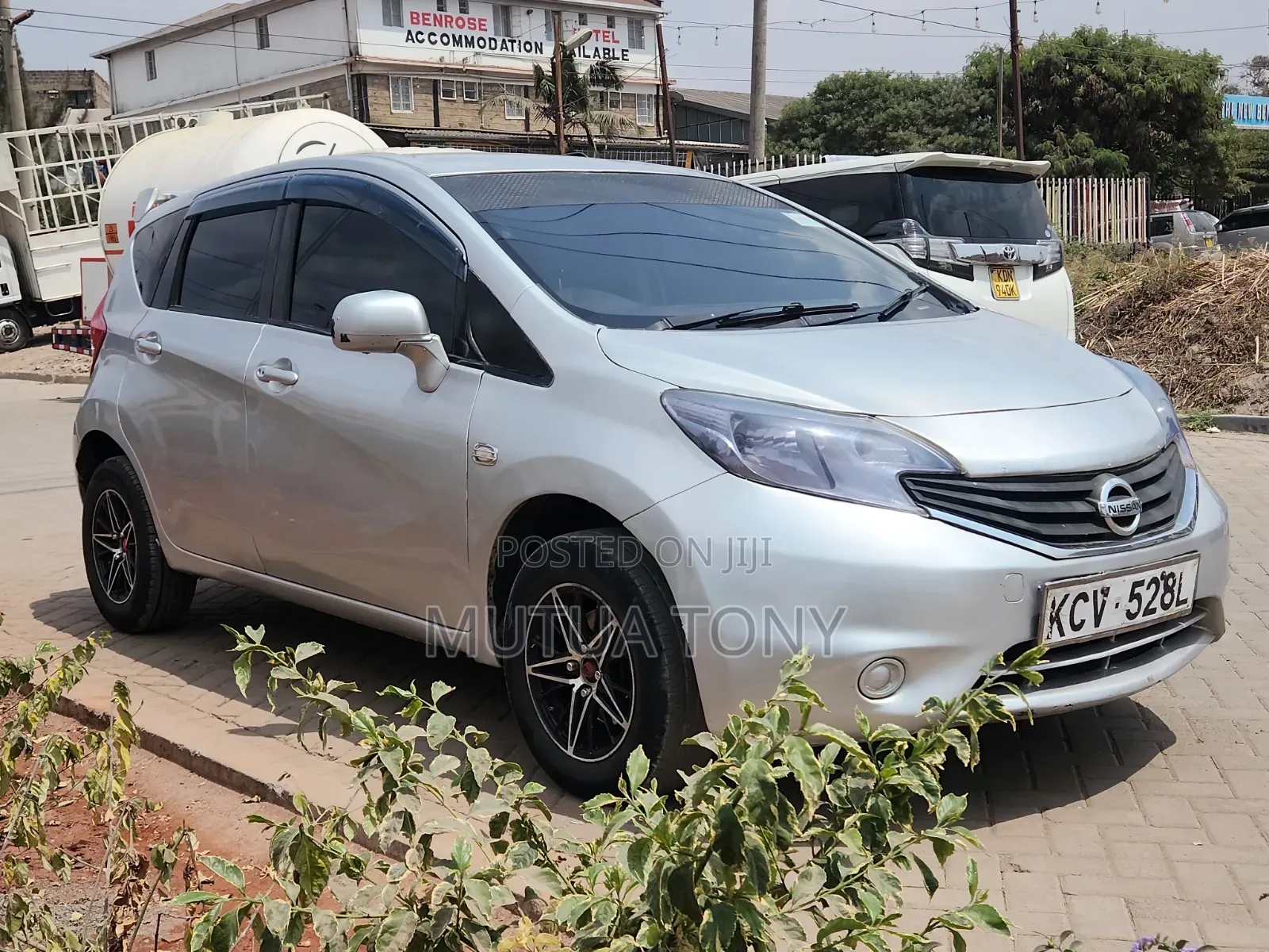 Nissan Note 2013 Silver