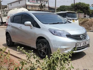Nissan Note 2013 Silver
