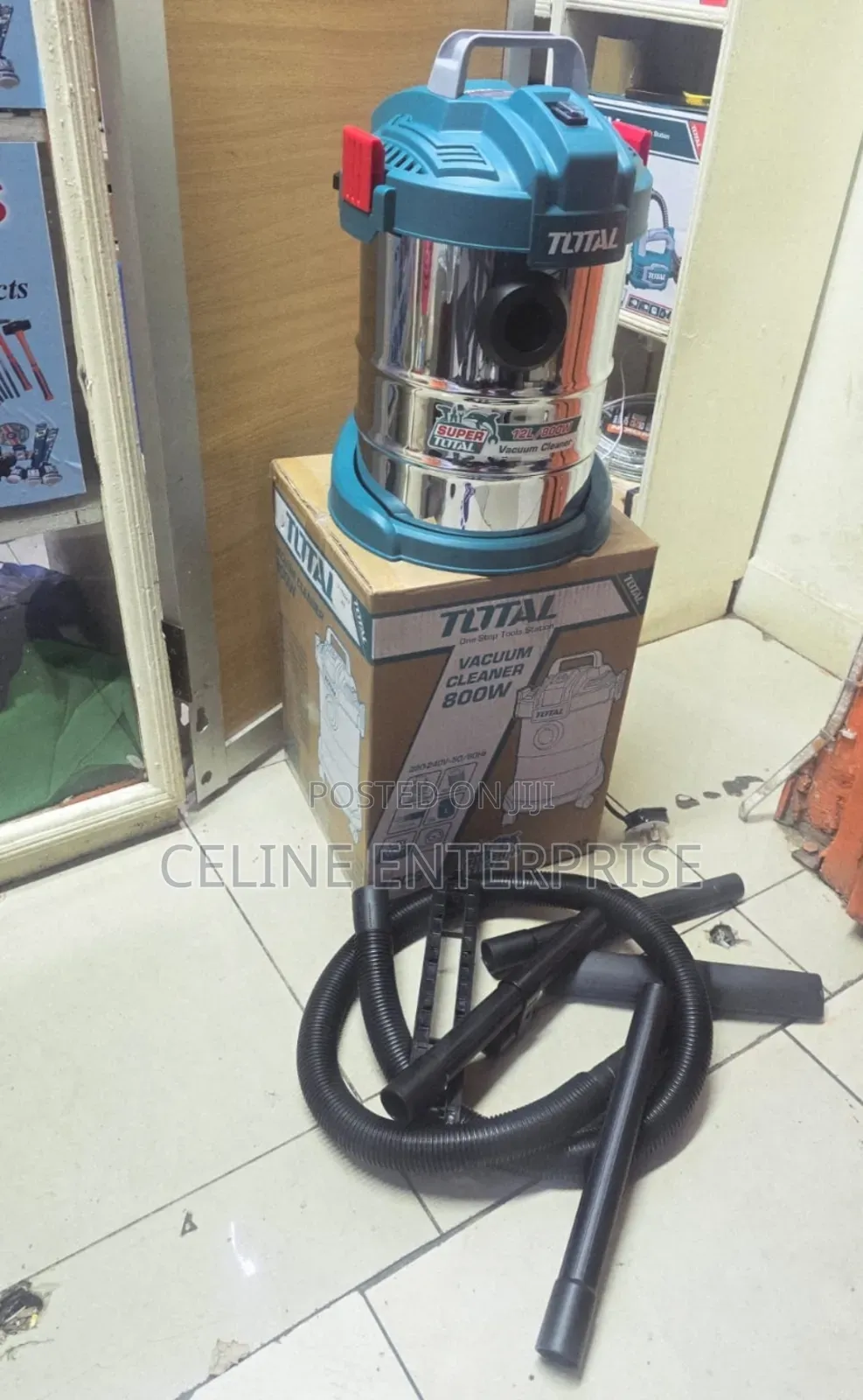 Total 12l Vacuum Cleaner