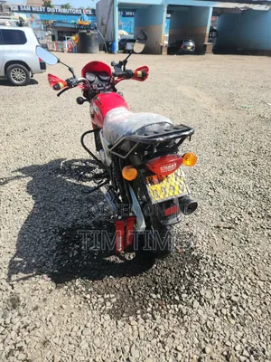 Bajaj Boxer 150 UG 2023 Red