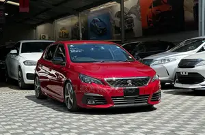 Peugeot 308 2018 Red