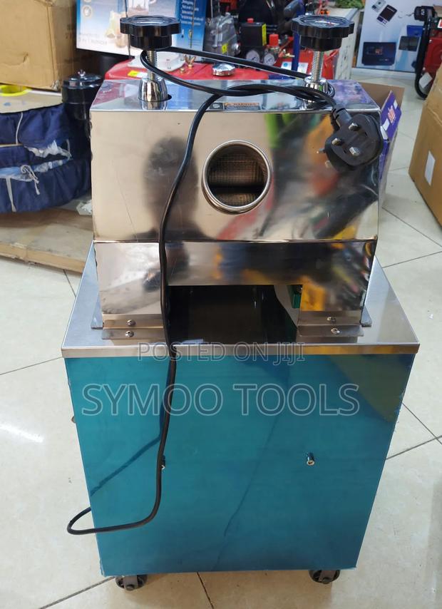Electric Sugarcane Juicer Machine