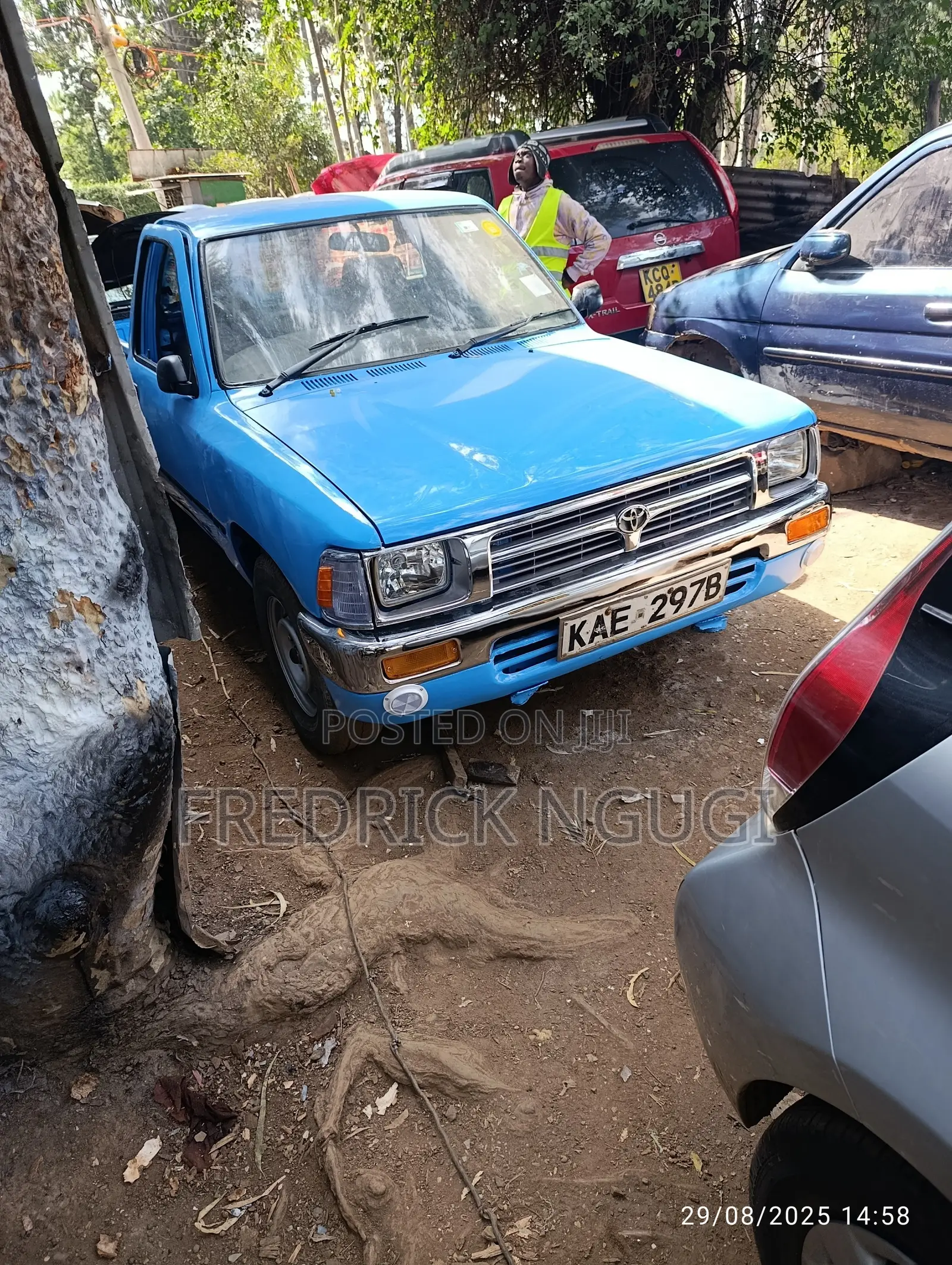 Toyota Hilux 1995 Blue