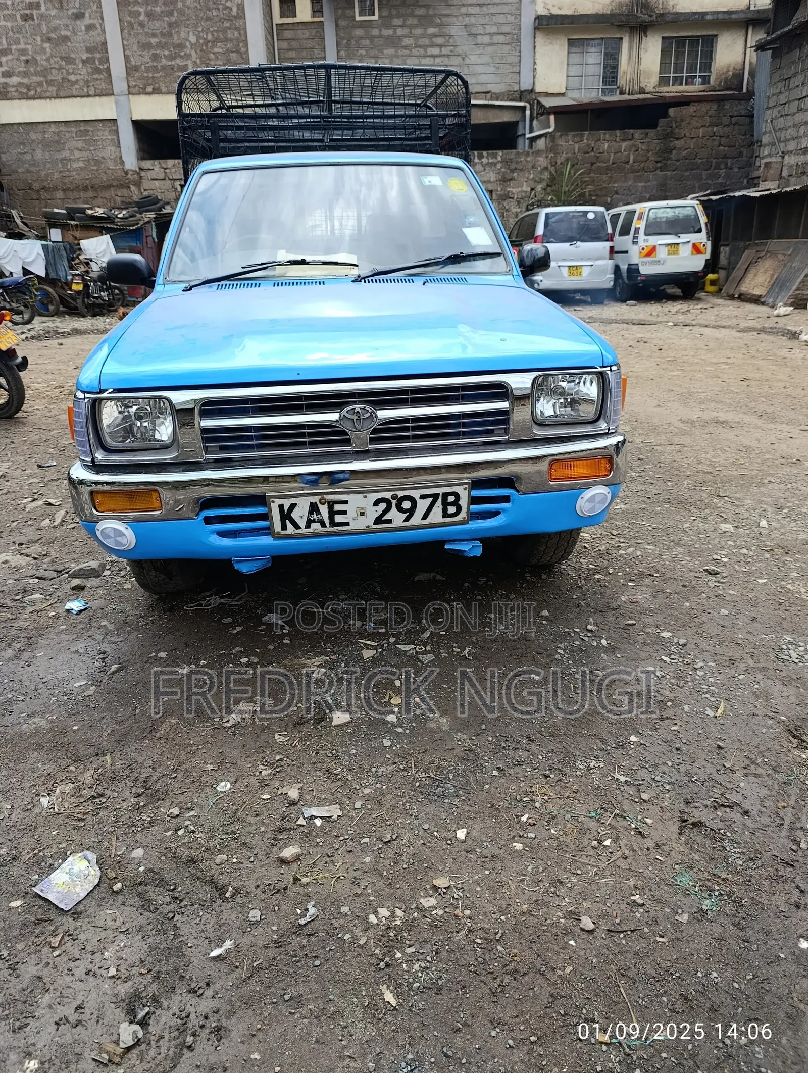 Toyota Hilux 1995 Blue