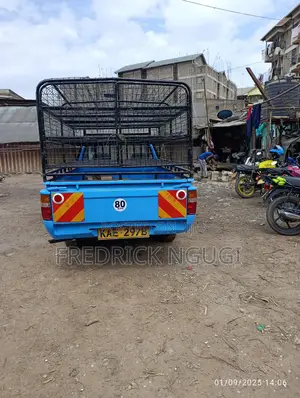 Toyota Hilux 1995 Blue