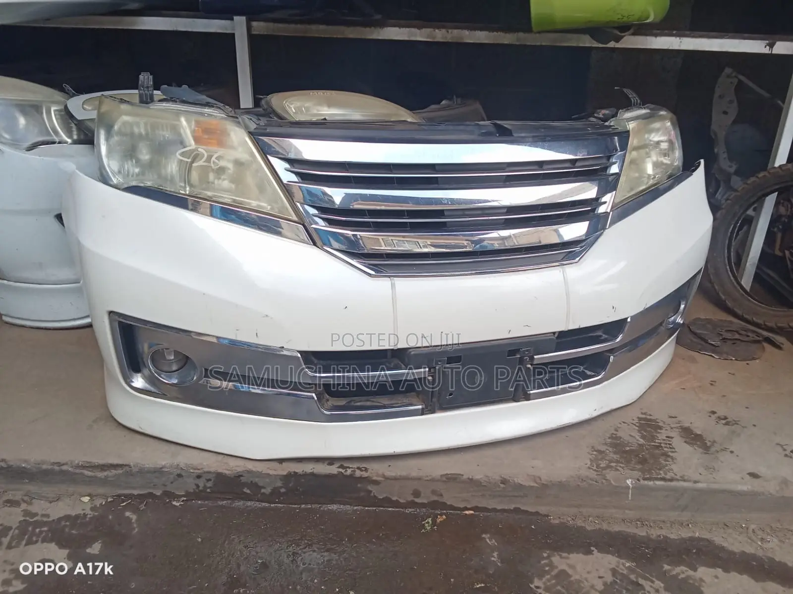 Nosecut Nissan Serena