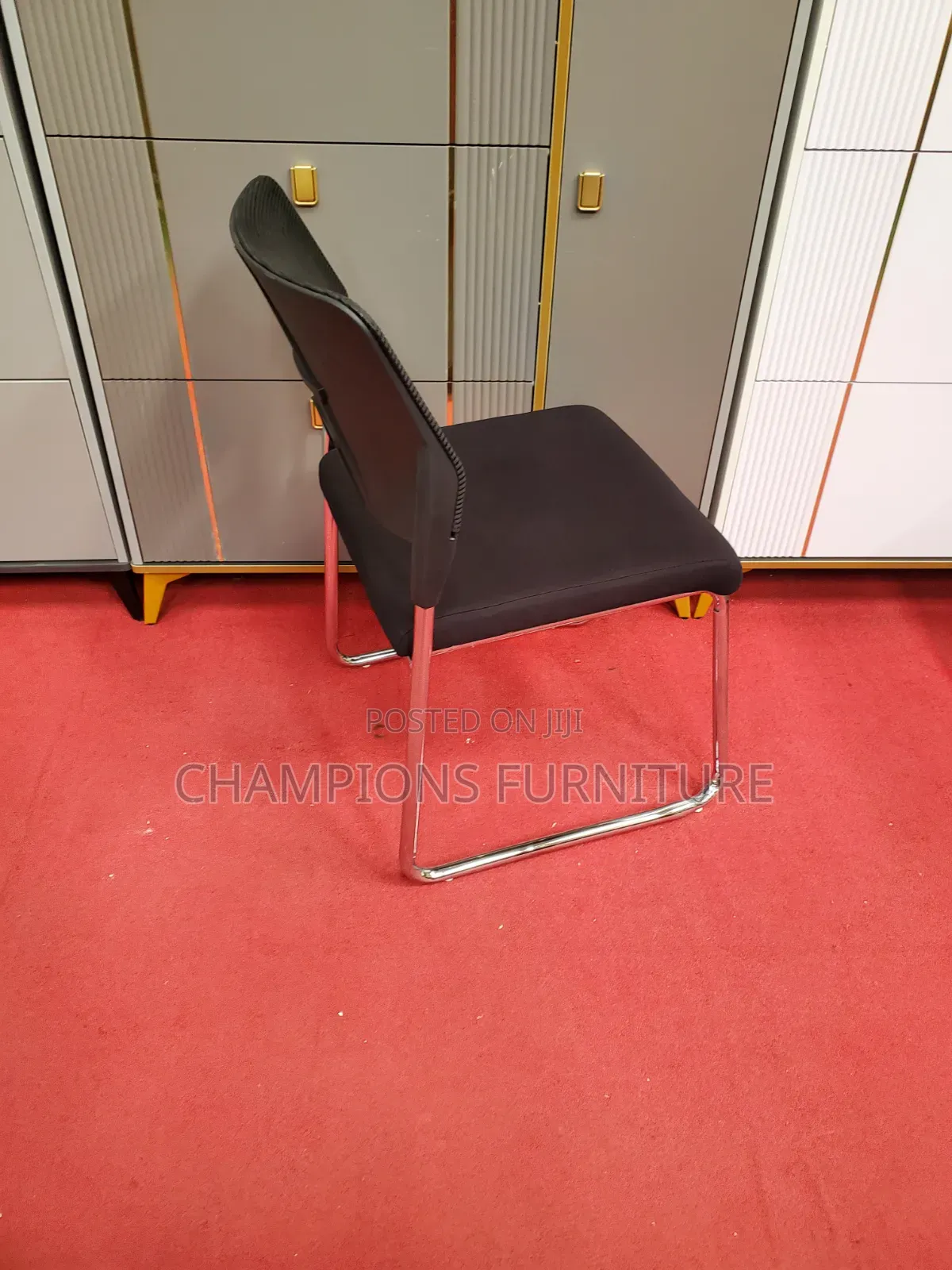 Eiffel Mesh Armless Visitors Chair