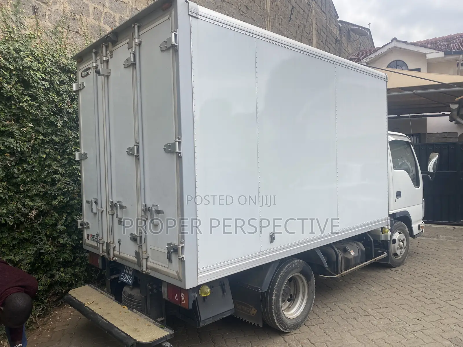 Isuzu Elf  Box Body