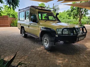 Nissan Patrol 2015 Beige