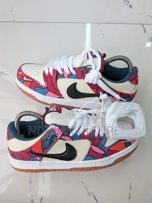 Nike SB Dunk Low Pro X Parra "Abstract Art"