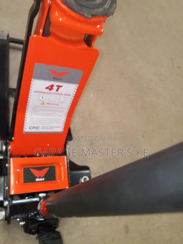 Light Truck 4T Trolley Jack