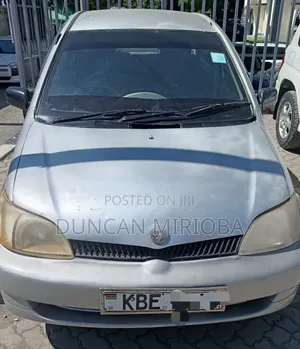 Toyota Platz 2001 Gray