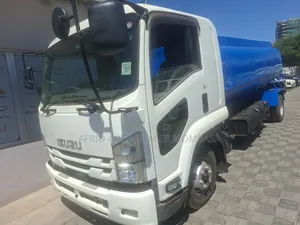 Isuzu Forward Water Bowser 11k Liters