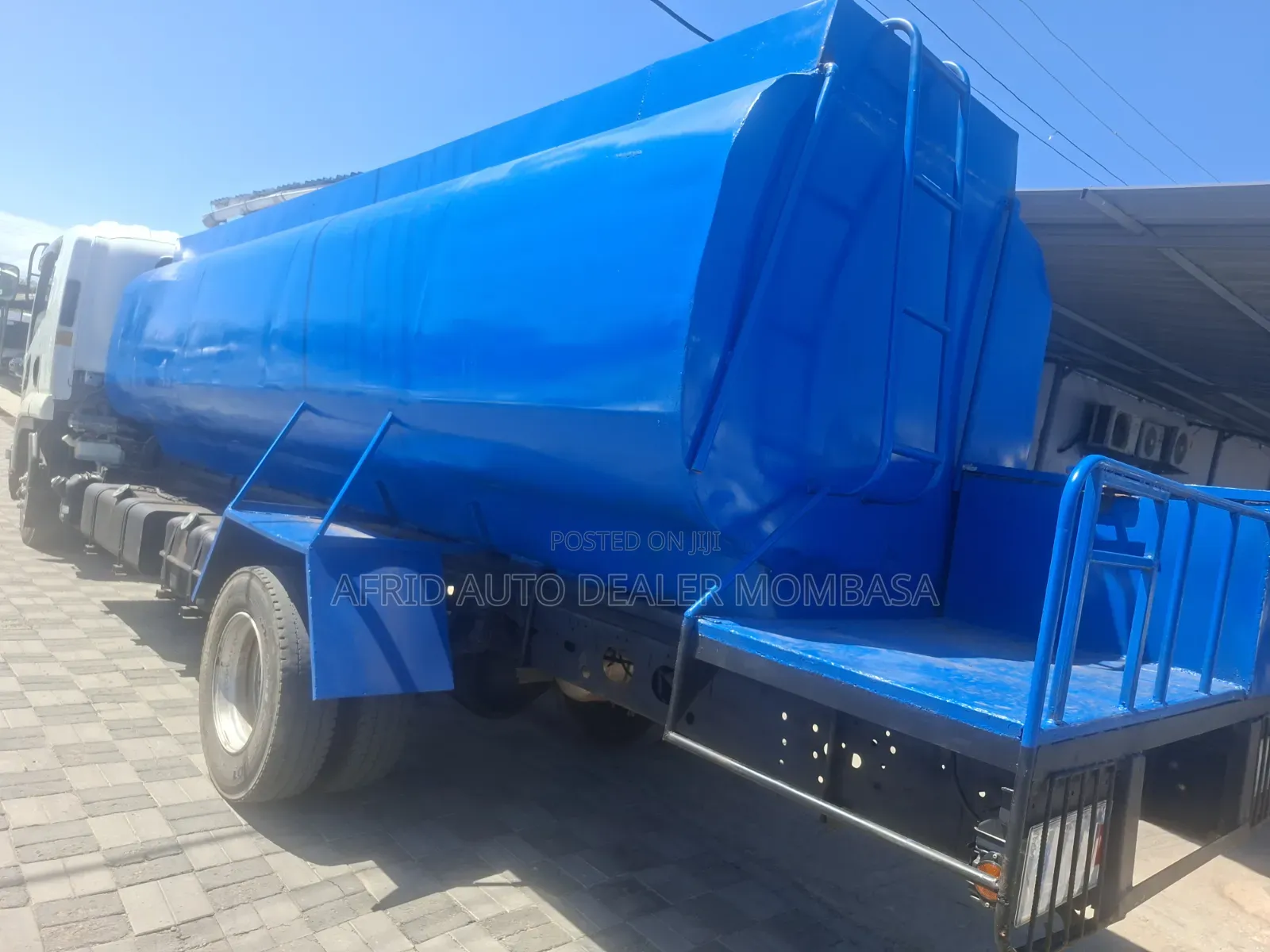 Isuzu Forward Water Bowser 11k Liters