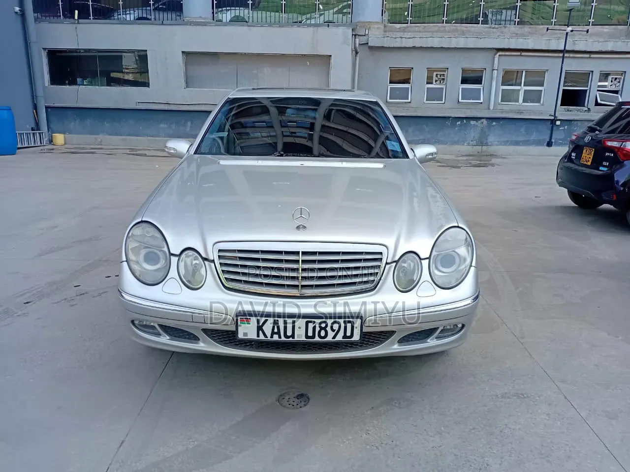 Mercedes-Benz E200 2005 Silver