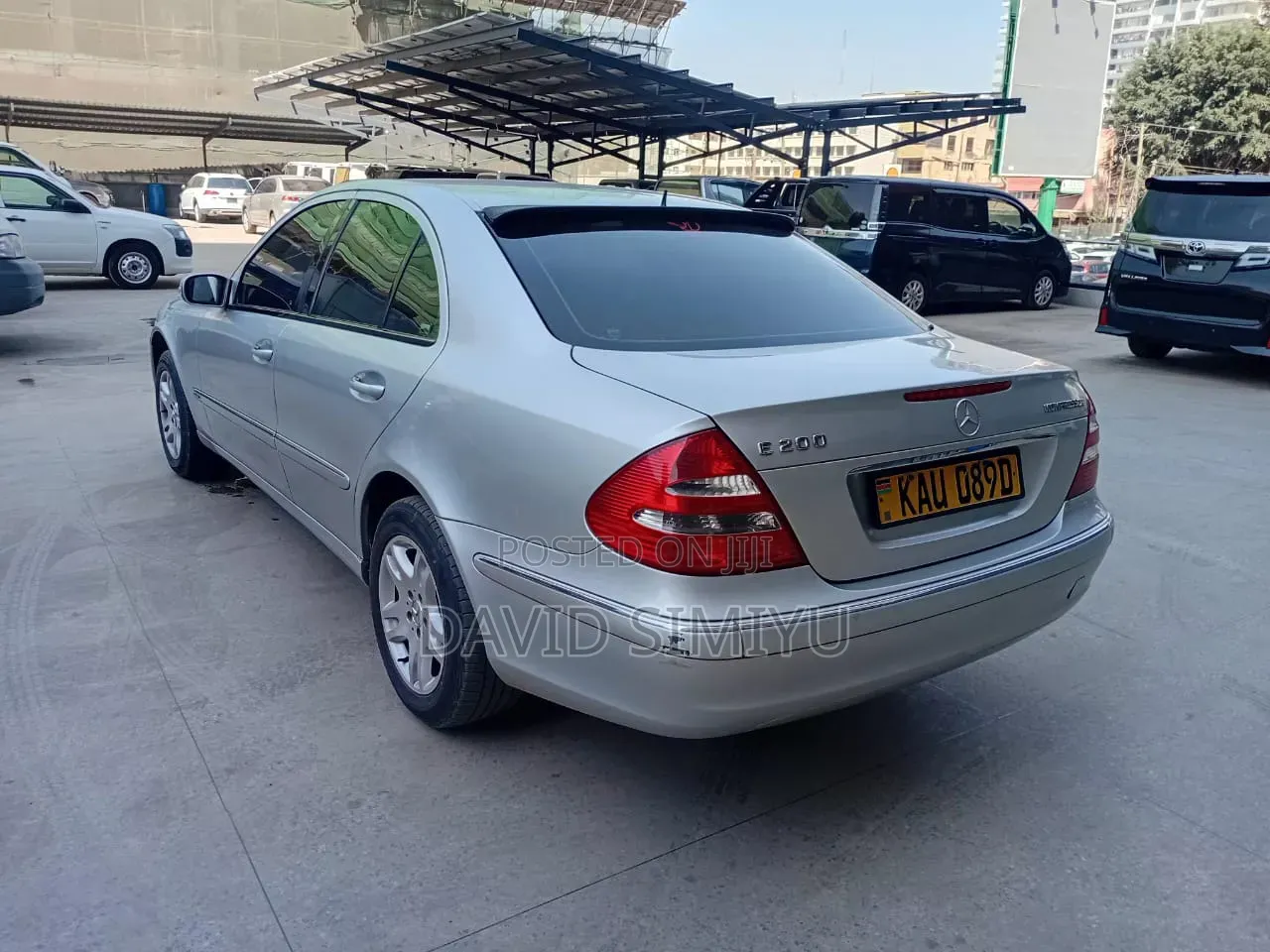 Mercedes-Benz E200 2005 Silver