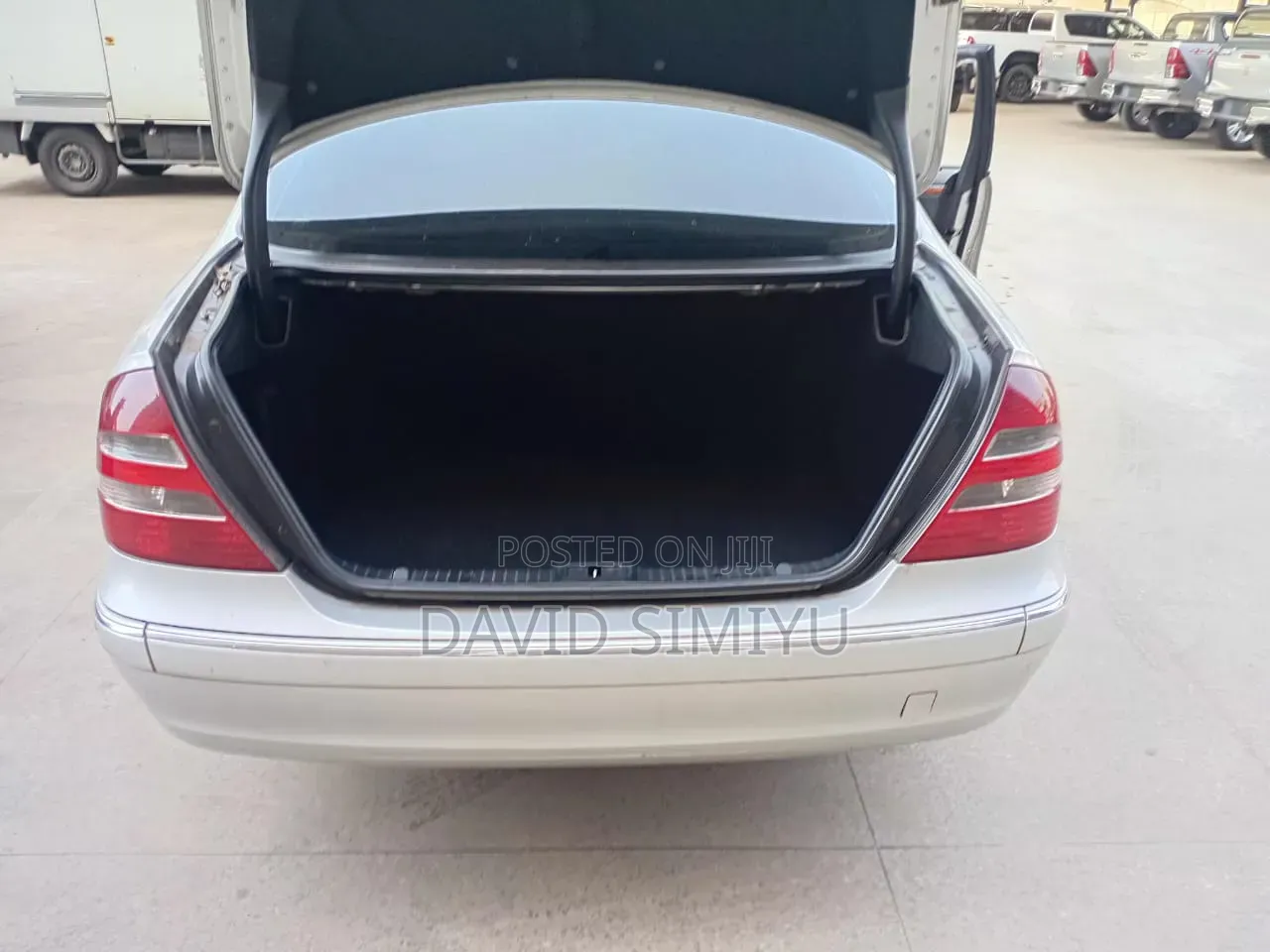 Mercedes-Benz E200 2005 Silver
