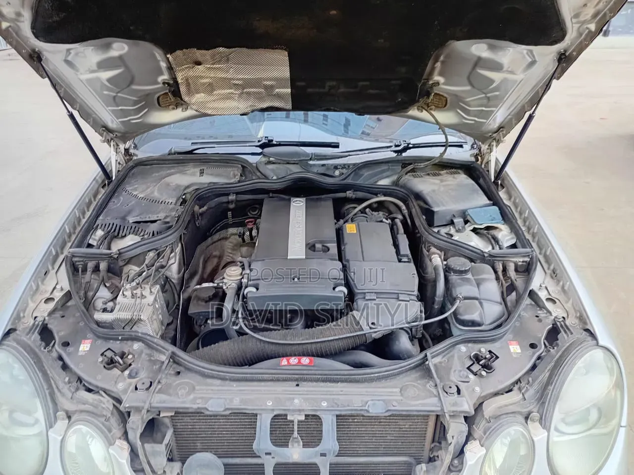 Mercedes-Benz E200 2005 Silver