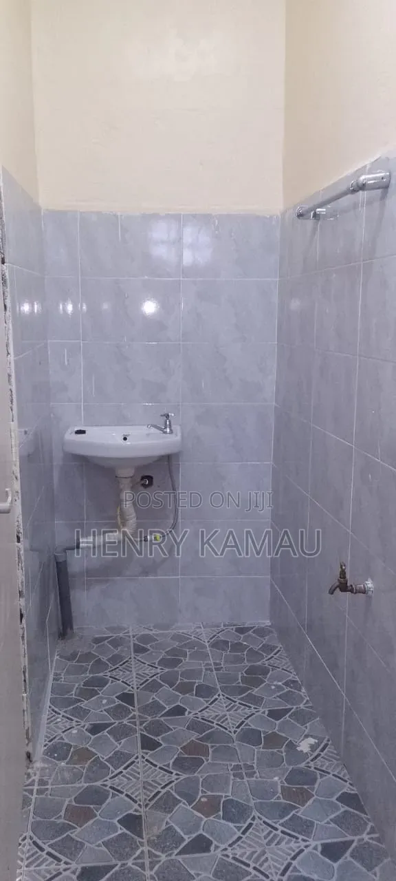 2bdrm Bungalow in Isabella/Otto Mart, Ruai for rent