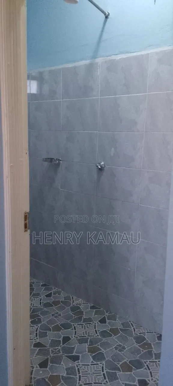 2bdrm Bungalow in Isabella/Otto Mart, Ruai for rent
