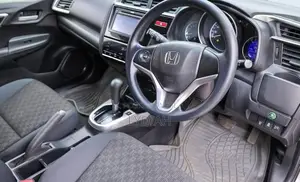 Honda Fit 2016 Silver