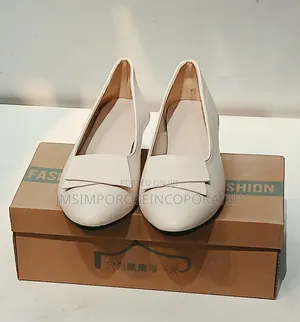 Ladies Ballet Flats With Bow