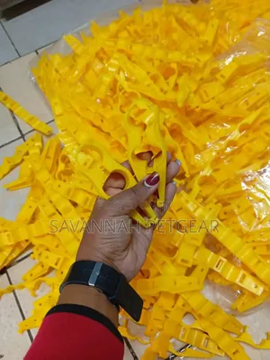 Thickened Durable Plastic Pipe Clamp for Chicken Nipple Drinker System
