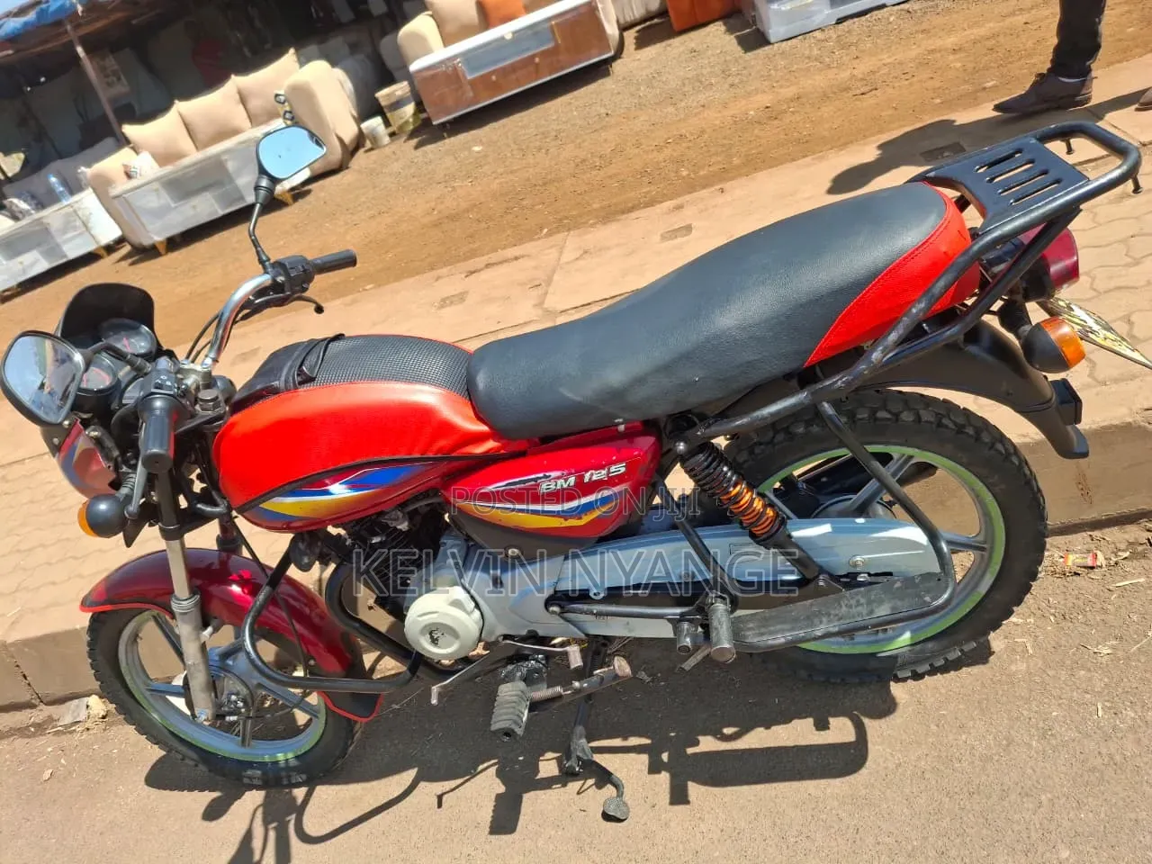 Bajaj Boxer 125 2023 Red