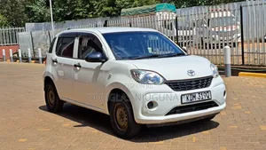 Toyota Passo 2016 White