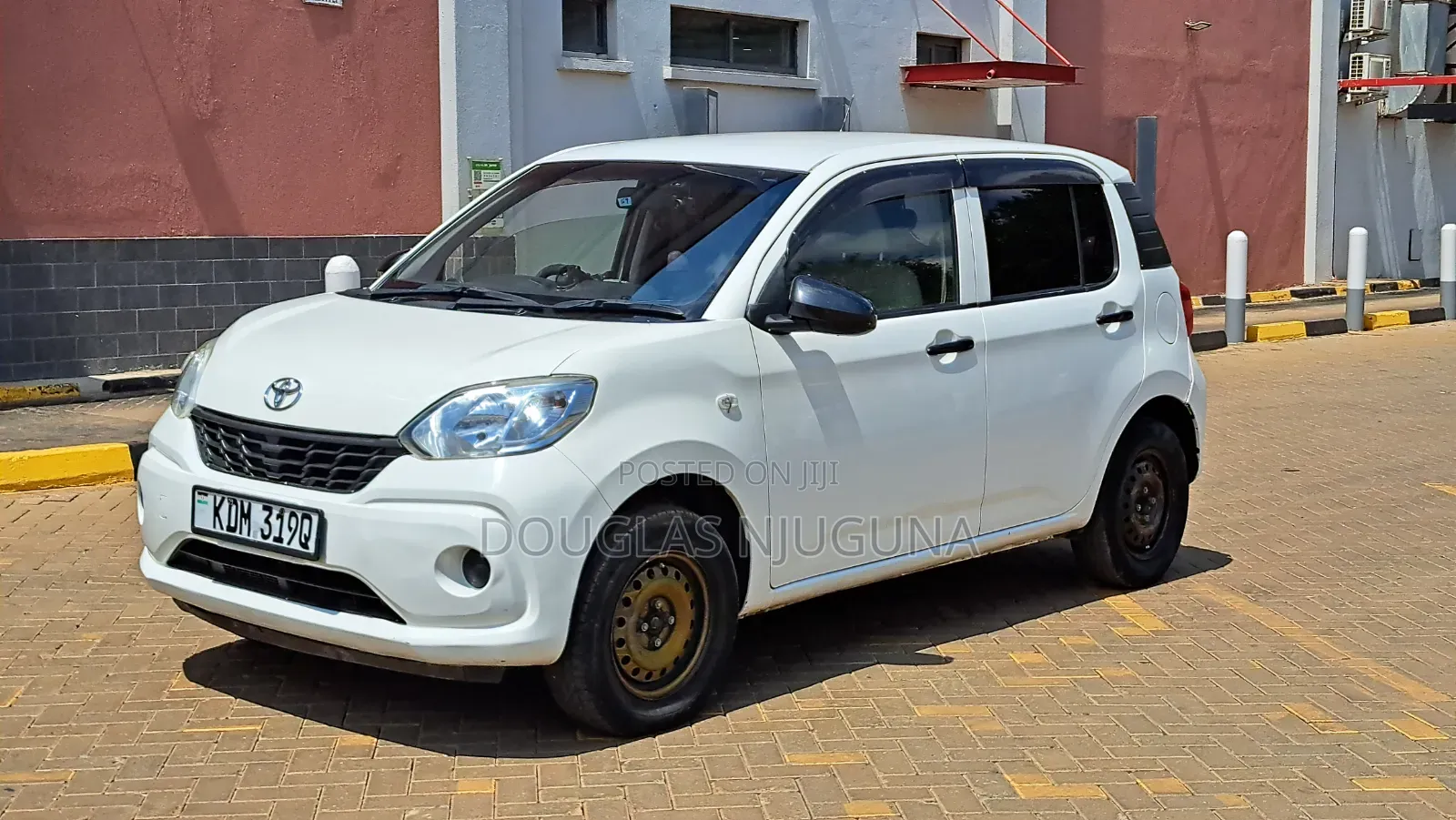Toyota Passo 2016 White