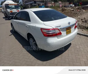 Toyota Premio 2014 White
