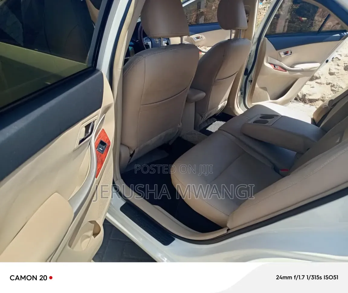 Toyota Premio 2014 White