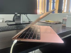 Laptop Apple MacBook Air 2020 8GB Intel Core i5 SSD 512GB