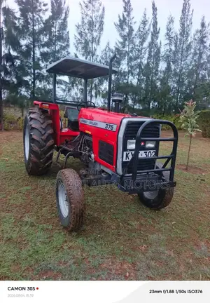 Tractor Massey Ferguson 375 Red Local