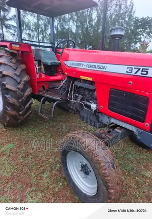 Tractor Massey Ferguson 375 Red Local