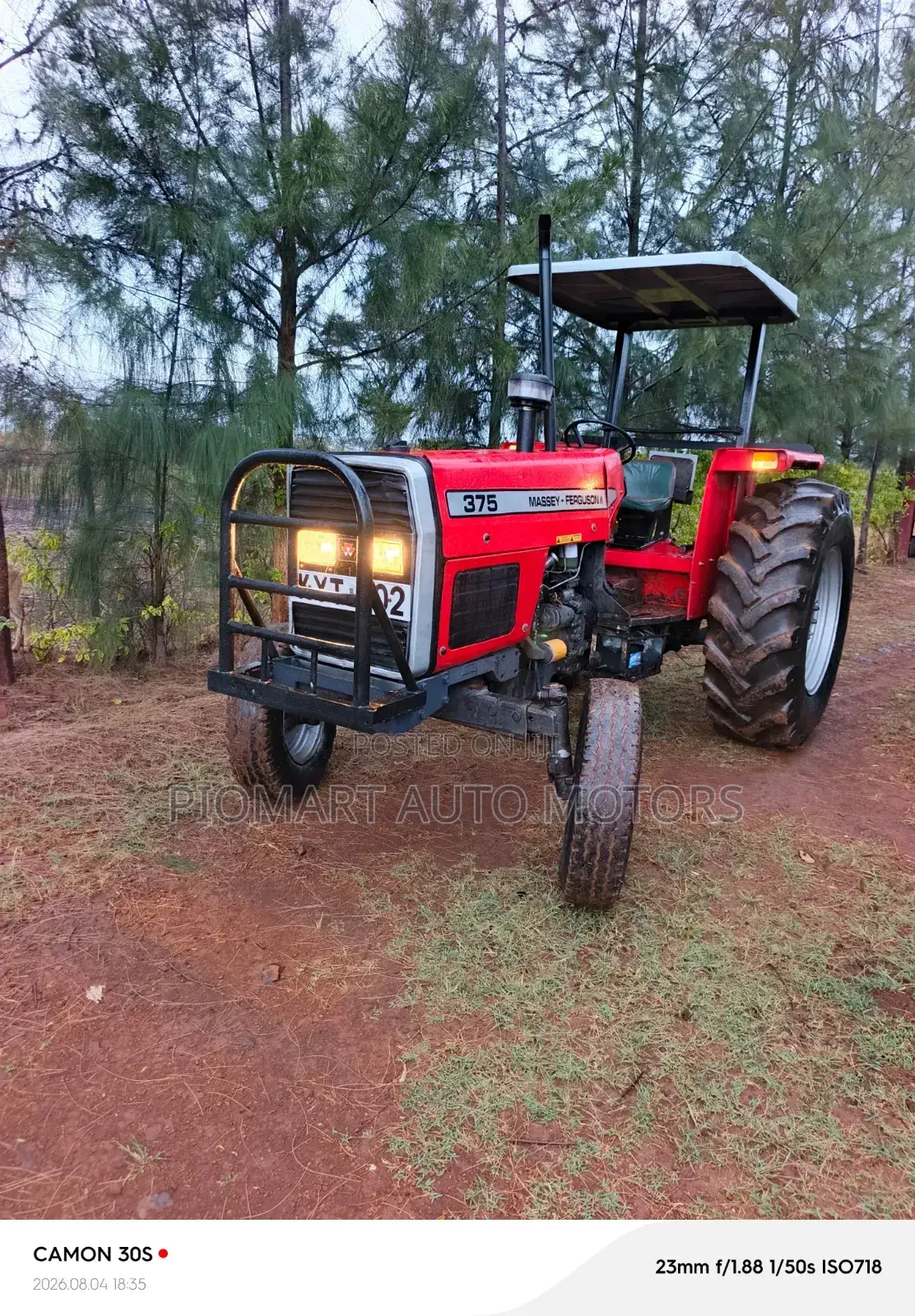 Tractor Massey Ferguson 375 Red Local