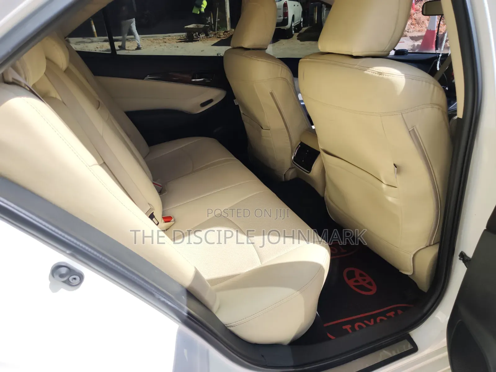 Toyota Crown 2016 White