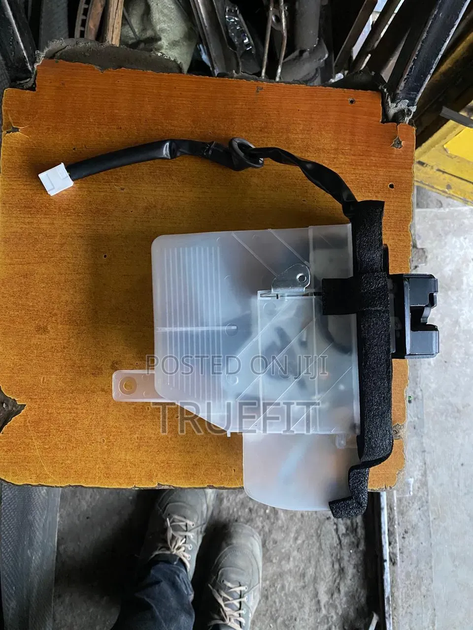 Boot Lock/ Tailgate Lock for Toyota Surf