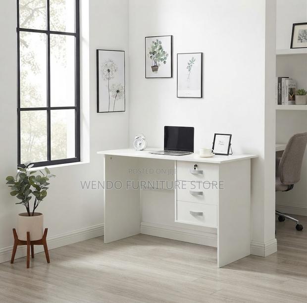 Office Desk; 0.9 Meters White Home Working Office Clerical Desk