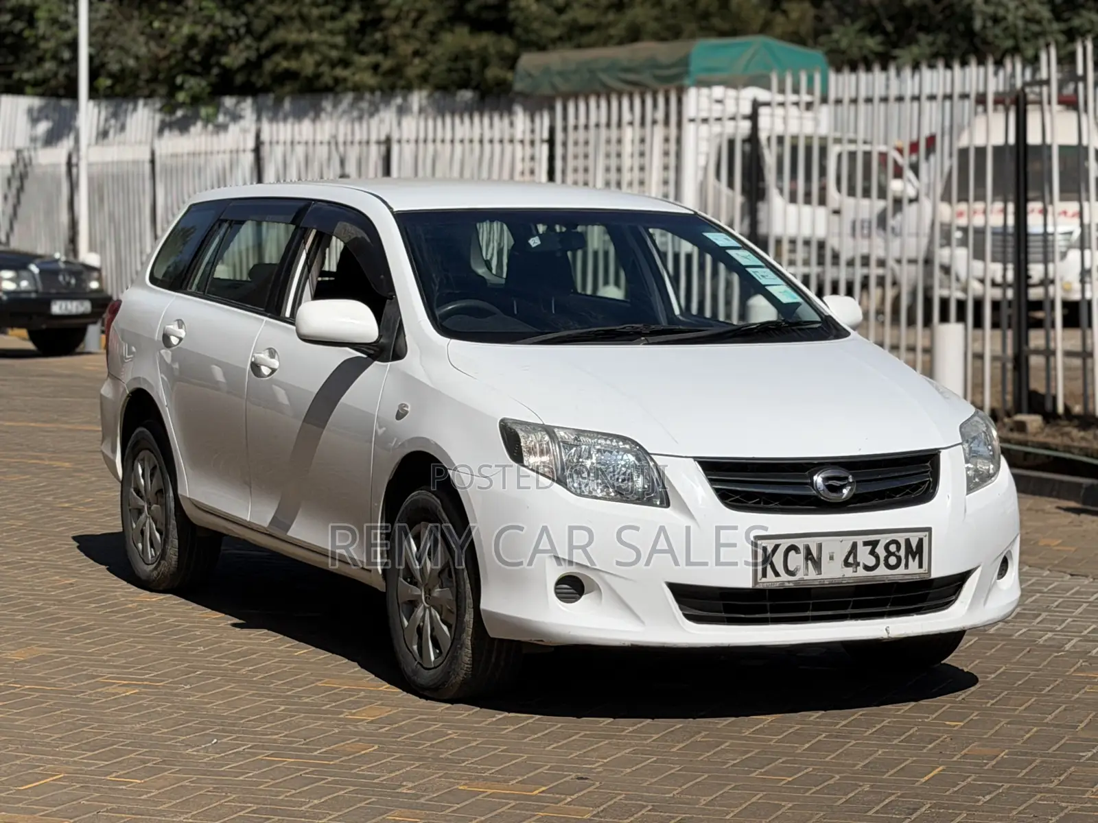 Toyota Corolla Fielder 2010 White