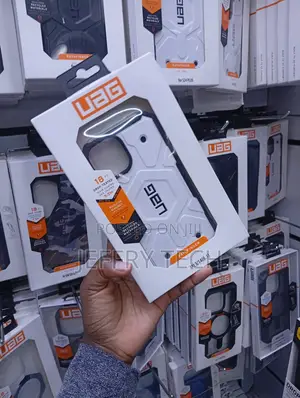 Urban Armor Gear Pathfinder MagSafe Designed for the Apple iPhone 13
