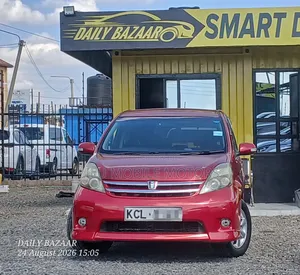 Toyota ISIS 1.8 G 2WD 2010 Red